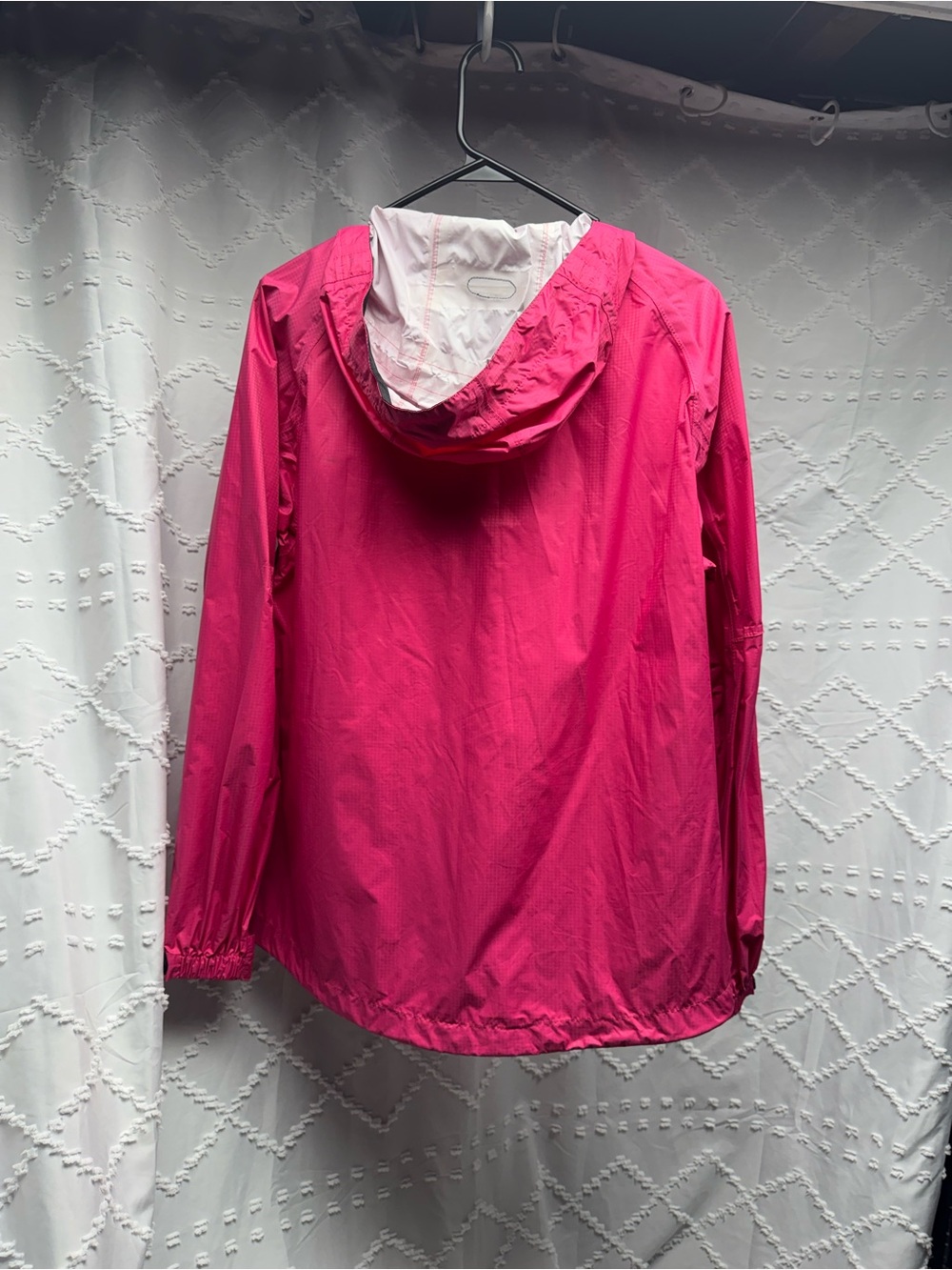 L.L.Bean Pink Ripstop Hooded
Rain Jacket Women's Size Medium - Picture 5 of 8